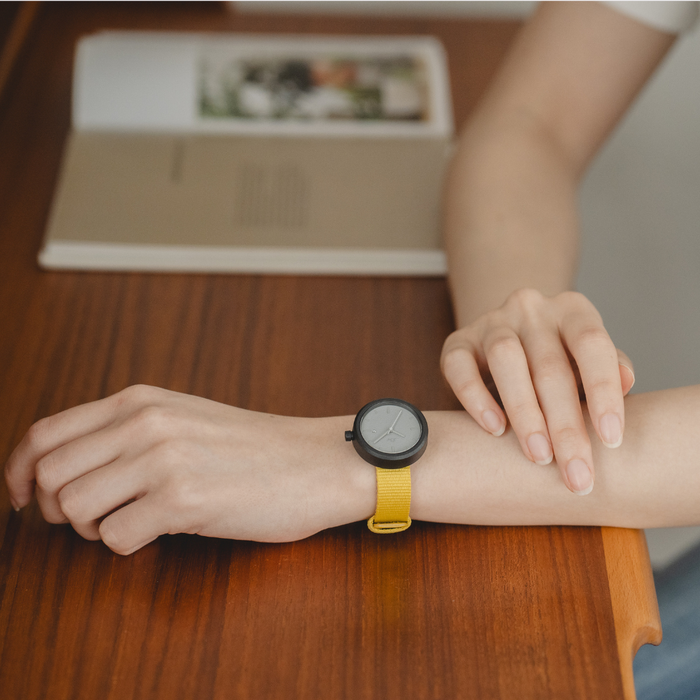 YOT WATCH（ヨットウォッチ） 32mm Mustard/BKGY