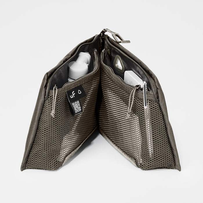 <NEW> uF STAND POUCH L NewTaupe /  スタンドポーチ L サイズ ニュートープ