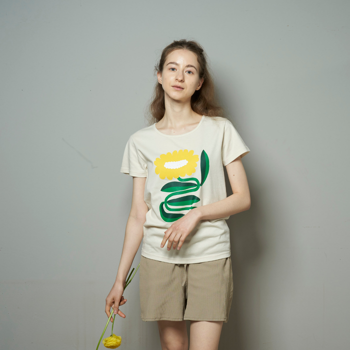 JAPAN FIT Women's T-Shirt Natrual  "Macarena"プリント