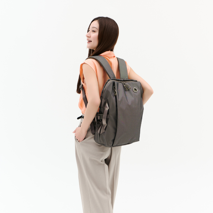 <NEW> uF DIRECTOR’S BAG® M NewTaupe /  ディレクターズバッグ M サイズ ニュートープ